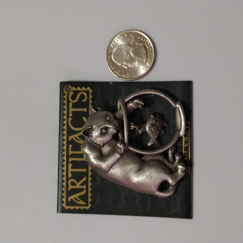 1980s Vintage Cat and Fishbowl Pin